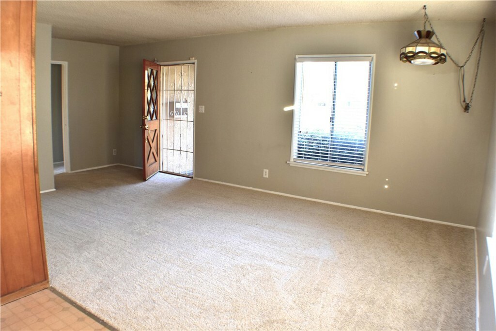 Property Photo:  7401 Oakdale Avenue  CA 91306 