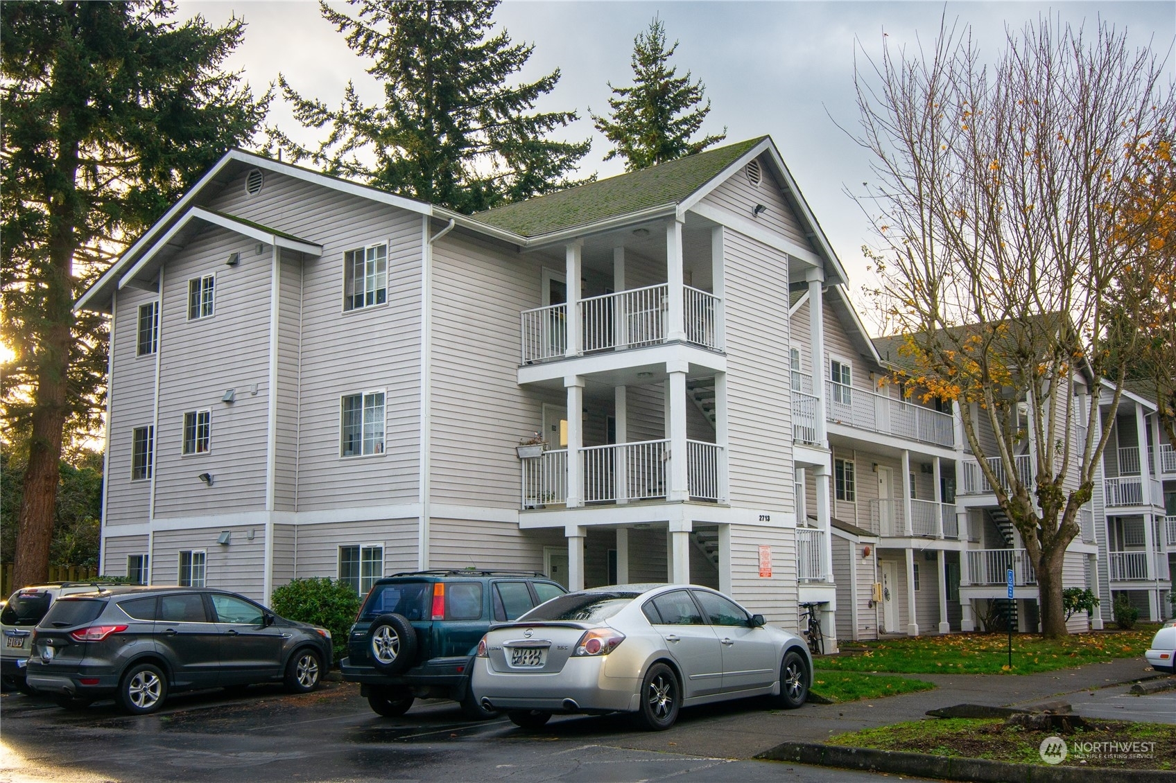 2713 W Maplewood Avenue 210  Bellingham WA 98225 photo