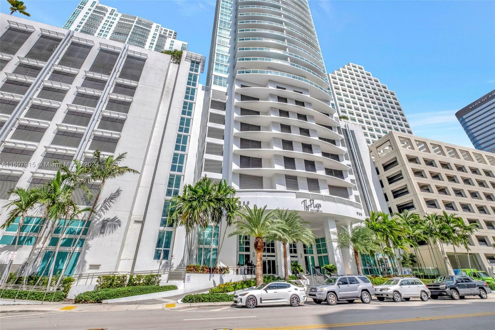 Property Photo:  950 Brickell Bay Dr 1102  FL 33131 