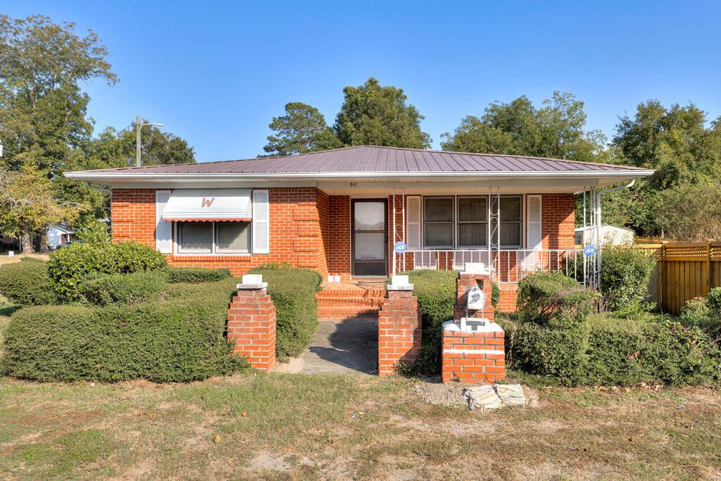 Property Photo: 541 S Main Street SC 29150