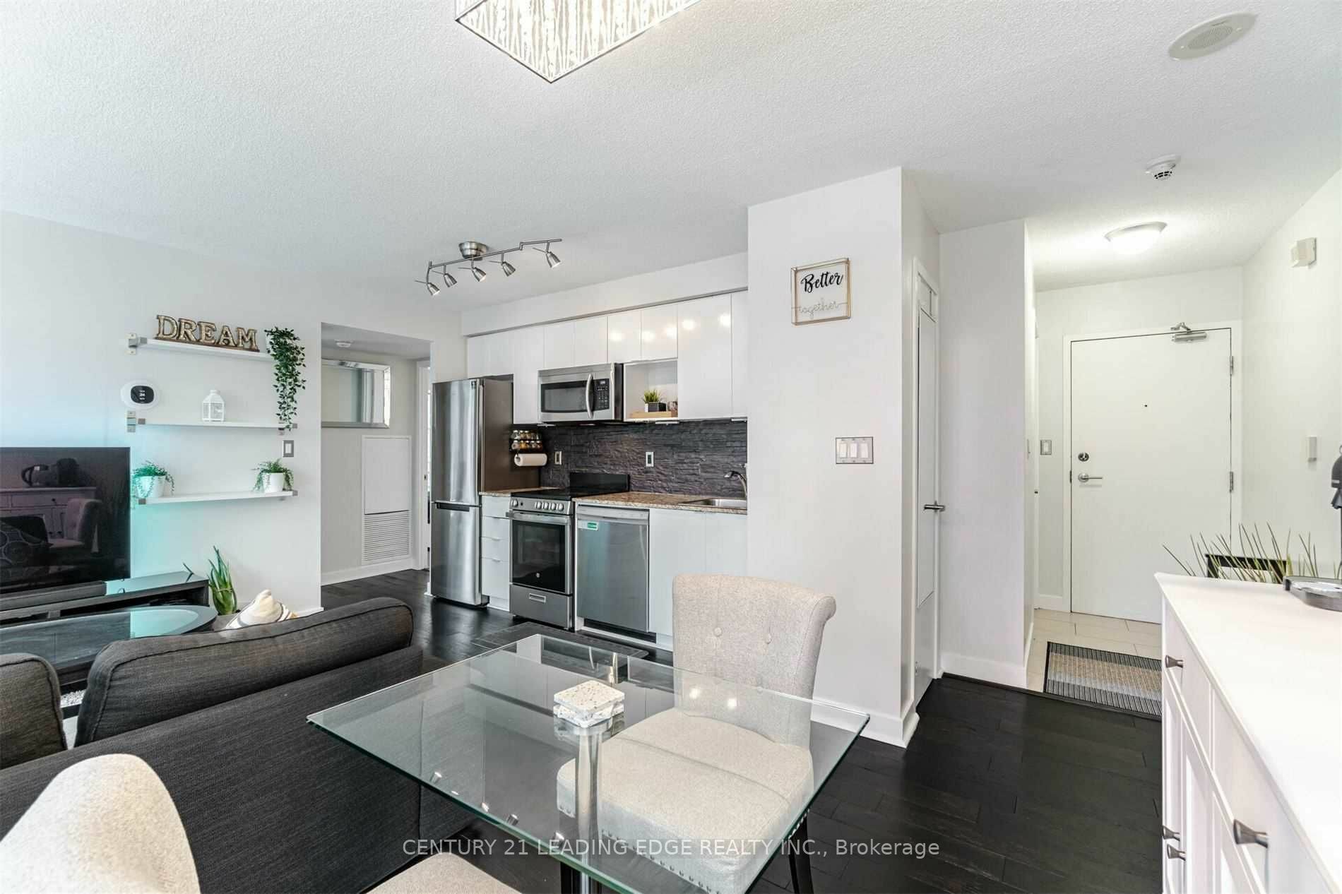 Property Photo:  15 Fort York Blvd 806  ON M5V 3Y4 