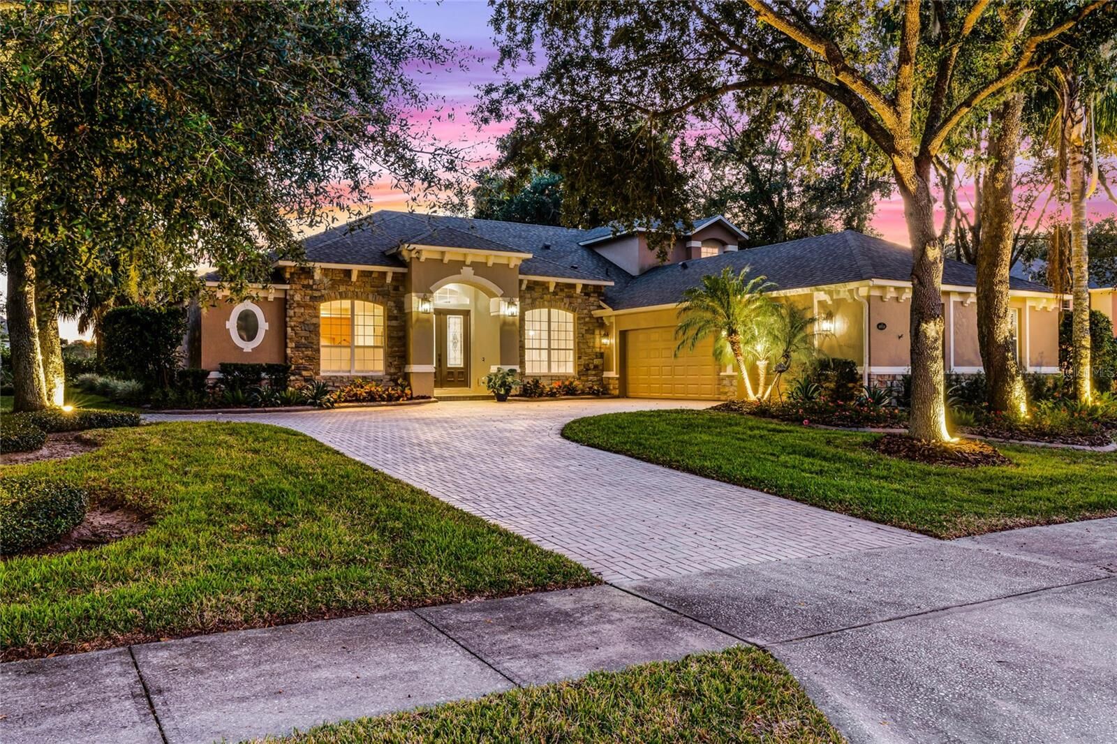 Property Photo: 2781 Tree Meadow Loop FL 32712