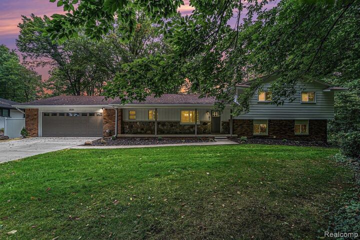 35150 Muer Pl  Farmington Hills MI 48331 2046 photo