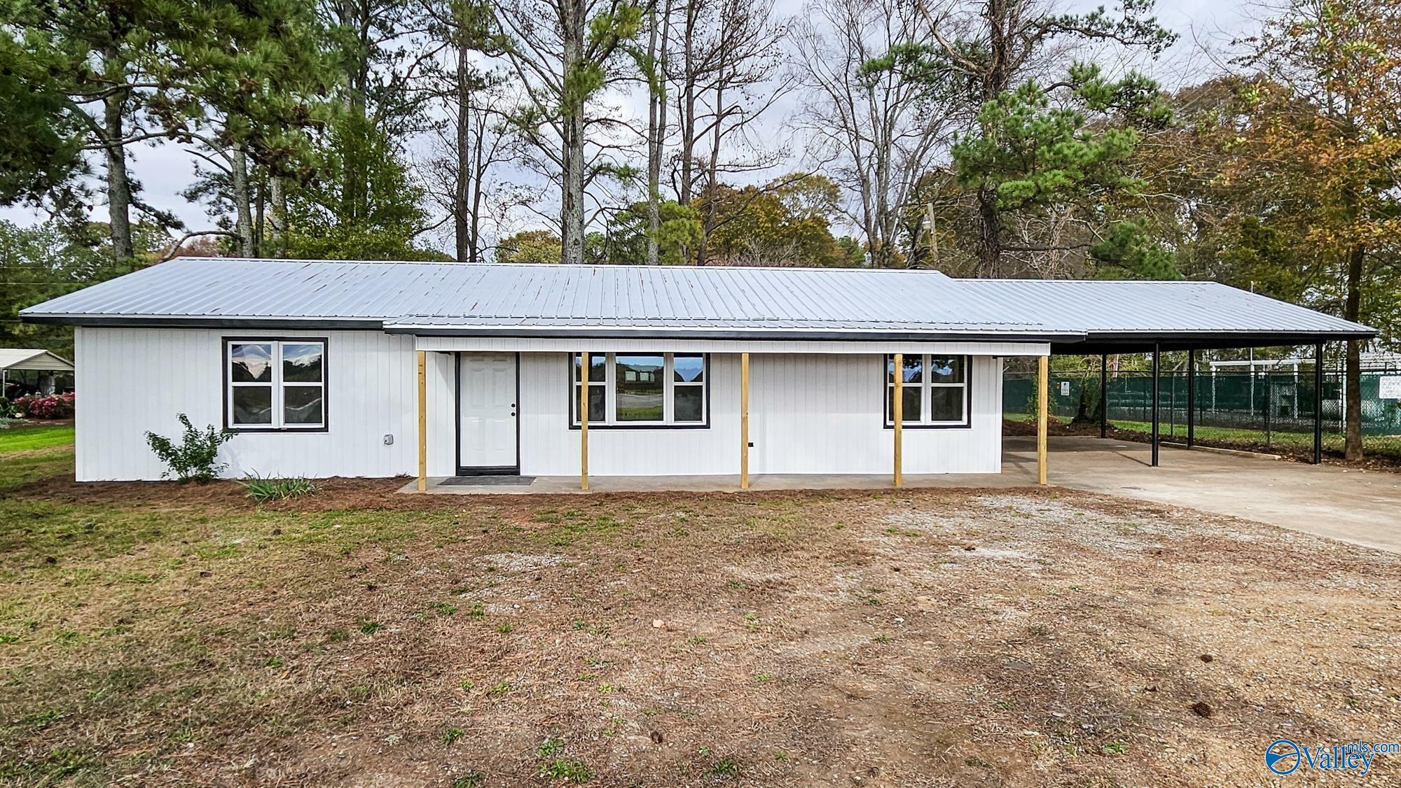 20695 Huntsville Brownsferry Road  Tanner AL 35671 photo