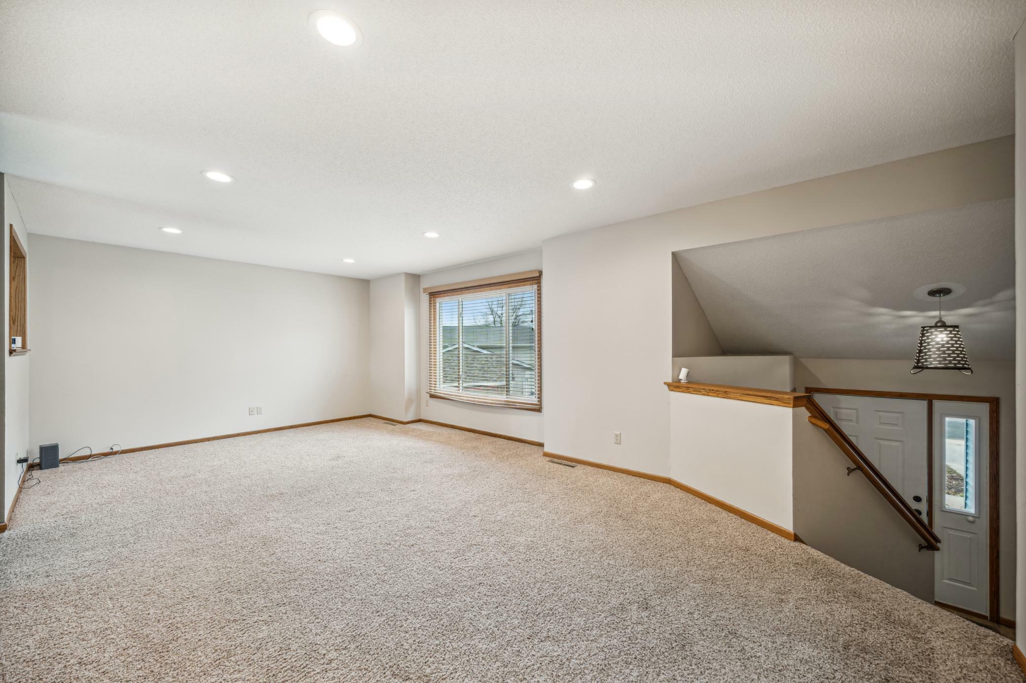 Property Photo:  312 Elm Court Drive  MN 55027 