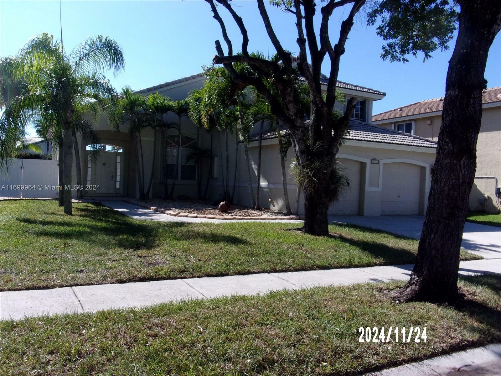 Property Photo:  16214 SW 2nd Dr 16214  FL 33027 