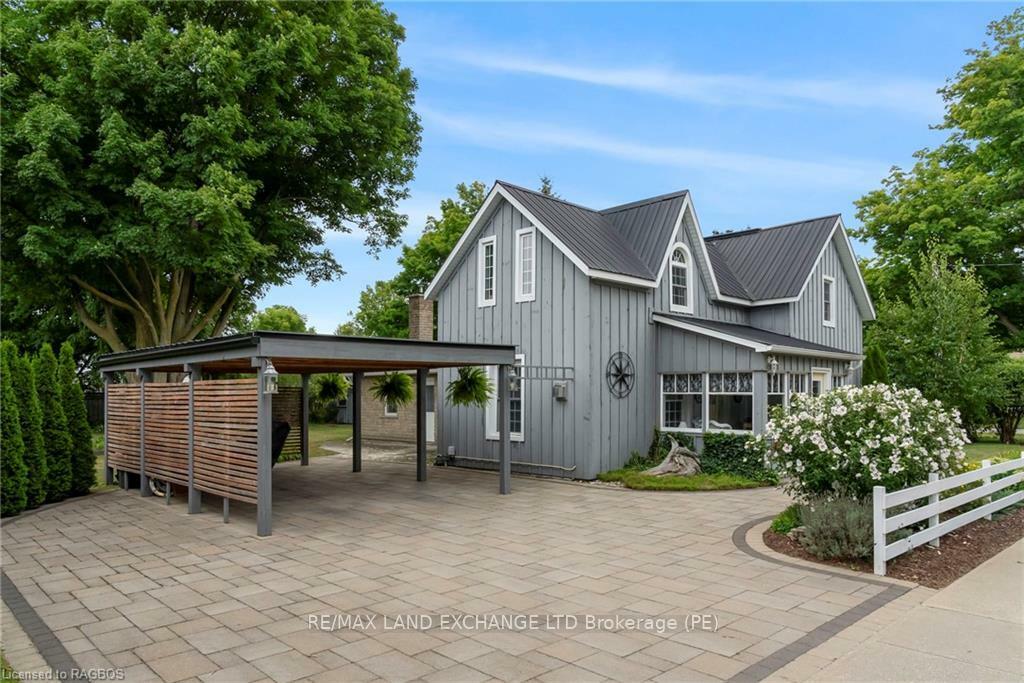 Property Photo: 439 Green Street ON N0H 2C0