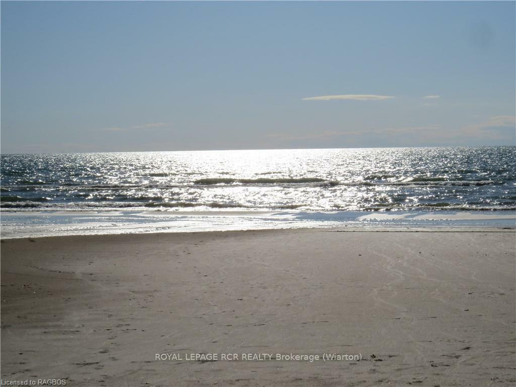 Property Photo: 9 Lakeshore Boulevard S ON N0H 2G0