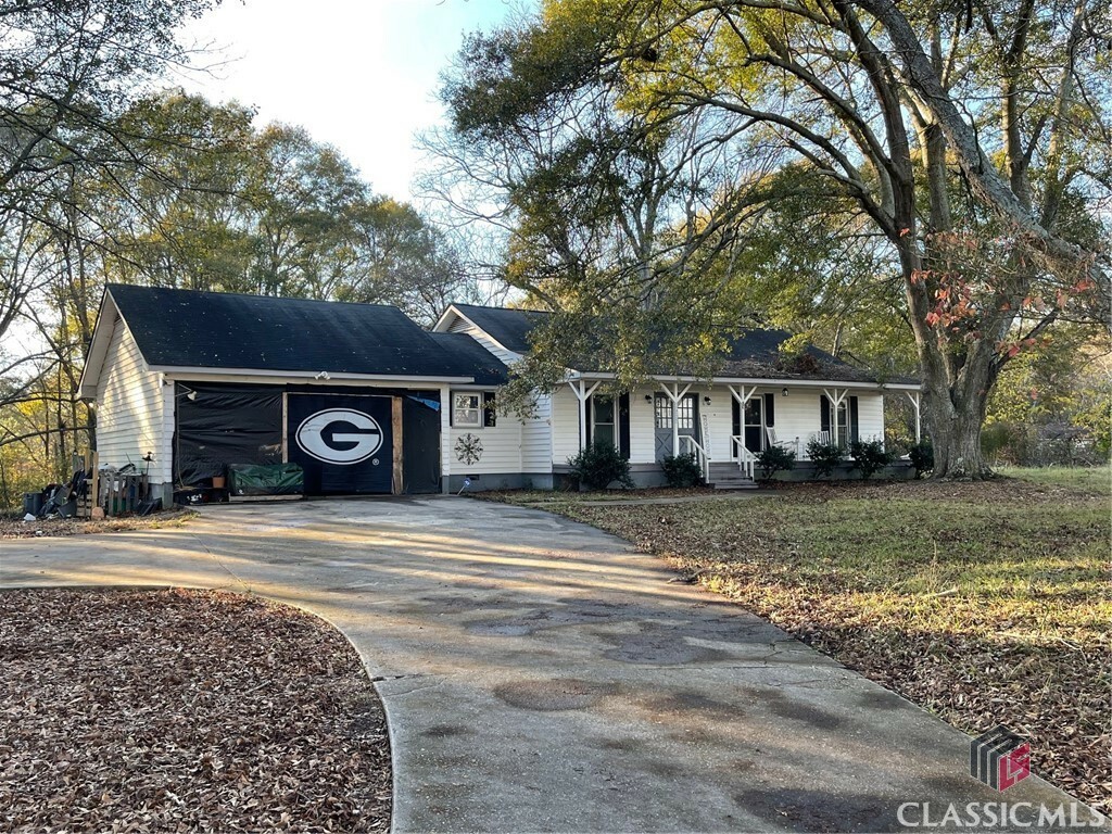 Property Photo:  2485 Beacon Light Road  GA 30643 