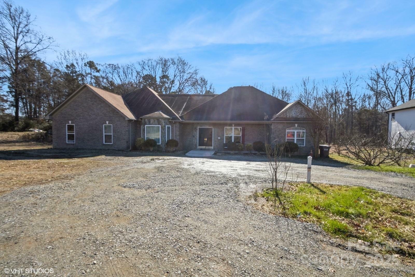 Property Photo:  1808 Wilton Gate Drive  NC 28262 