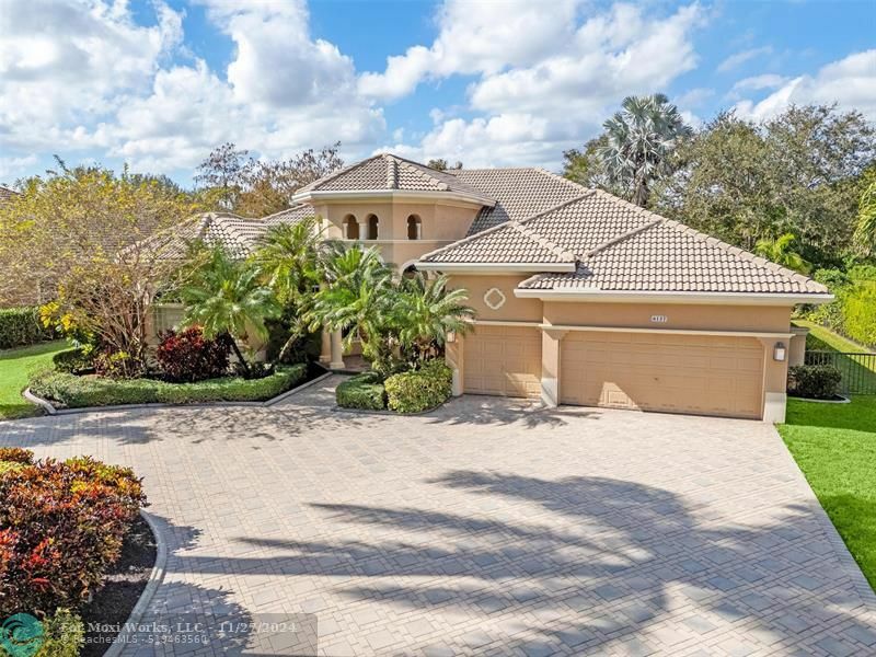 Property Photo:  6137 NW 90th Ave  FL 33067 