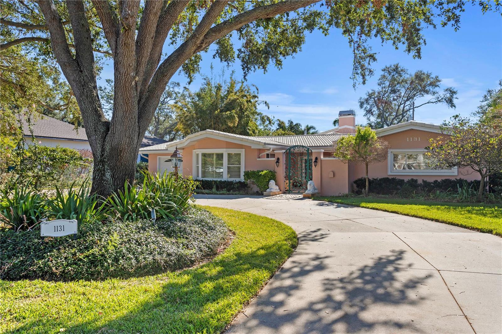 Property Photo: 1131 Snell Isle Boulevard NE FL 33704