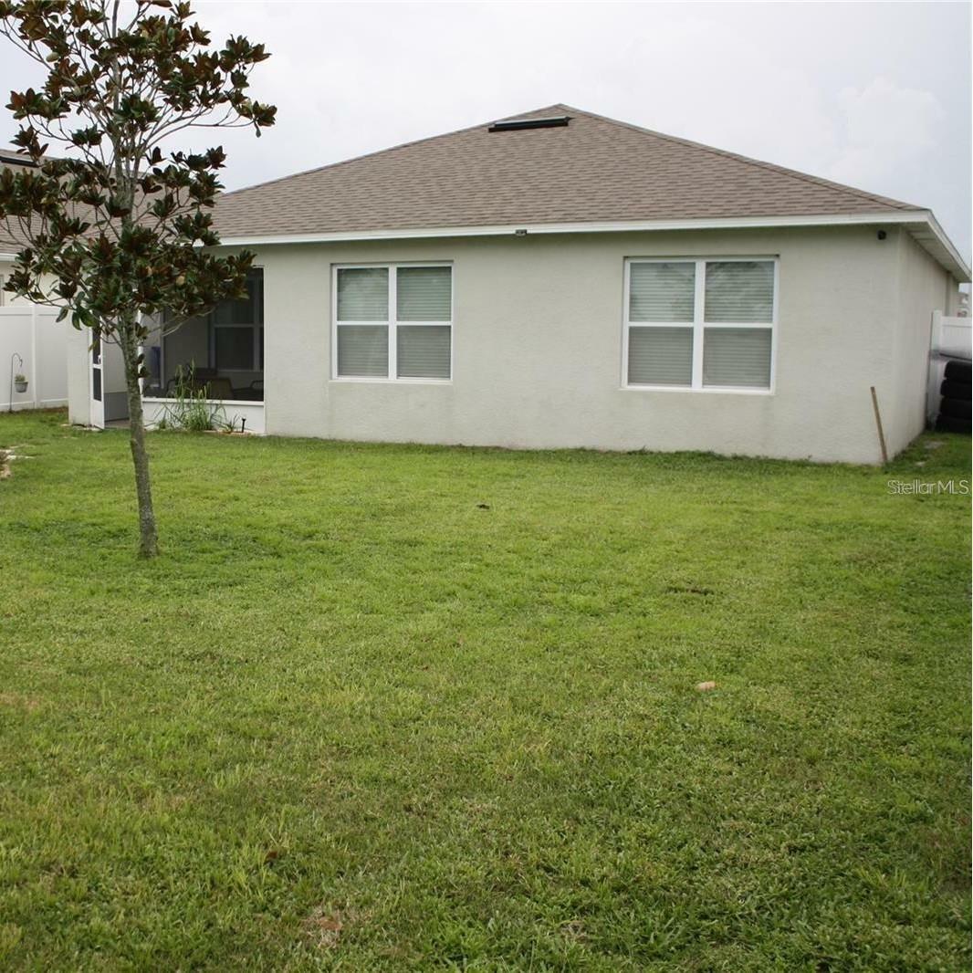 Property Photo: 3136 Country Club Circle FL 33881