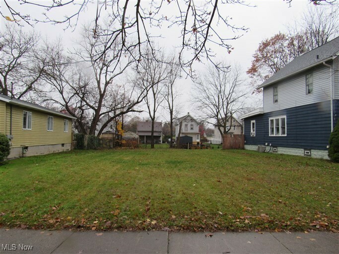 Property Photo:  1275 Kenmore Boulevard  OH 44314 