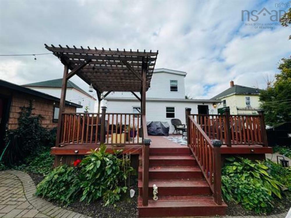 Property Photo:  355 Queen Street  NS B2N 2C4 