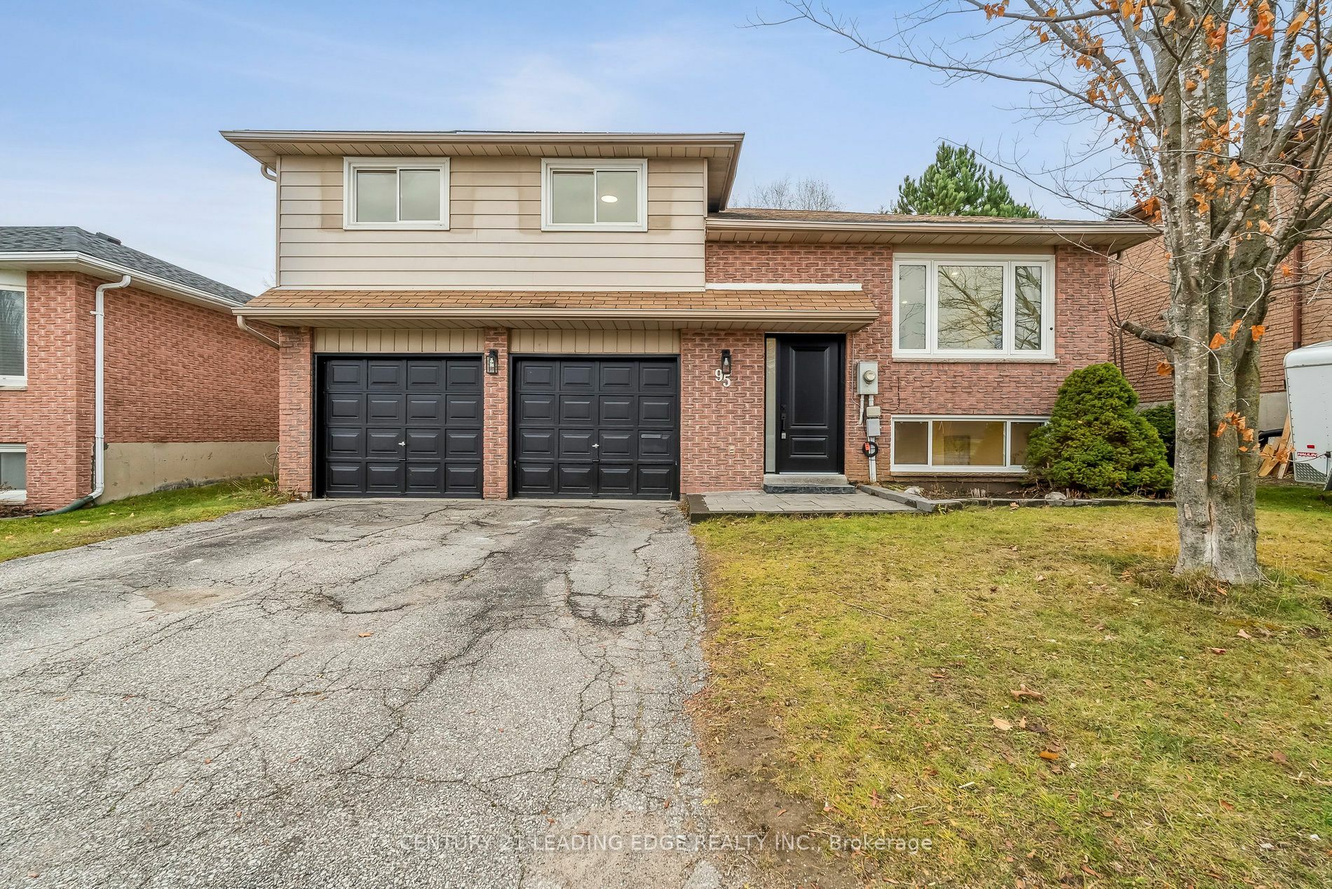 95 Woodside Dr  Orillia ON L3V 7N7 photo