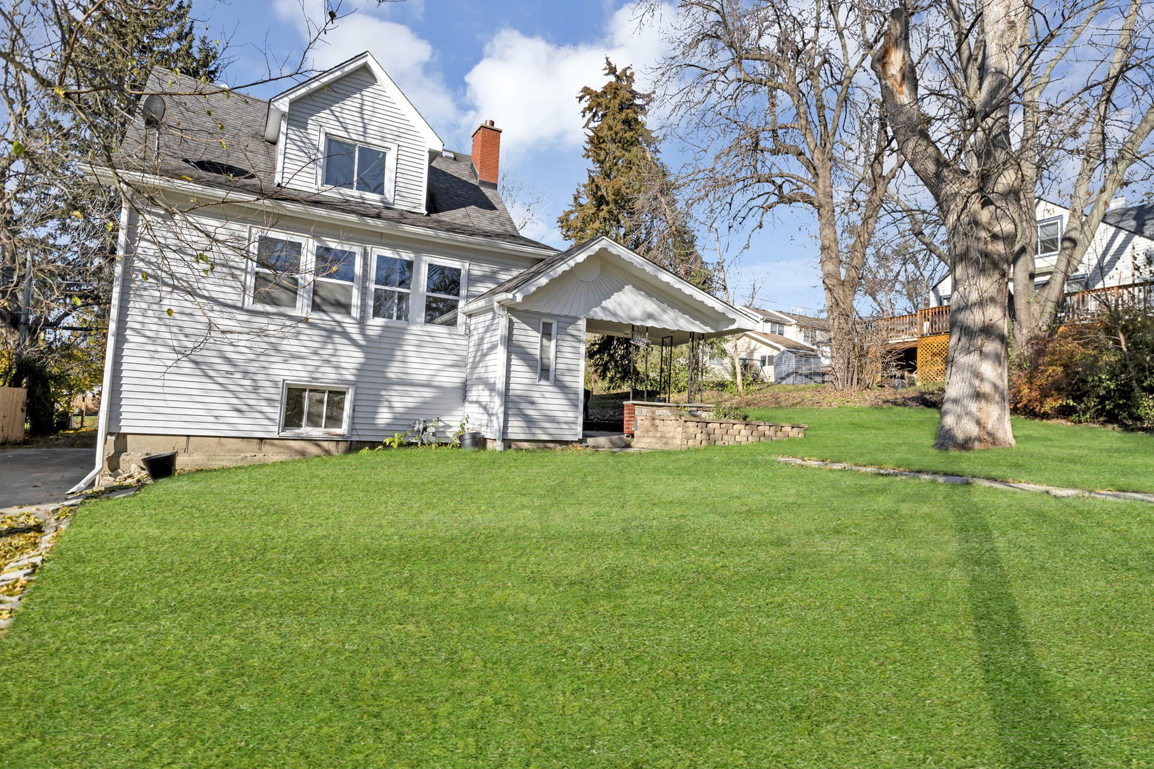 Property Photo:  1107 Jackson Avenue  IL 60084 