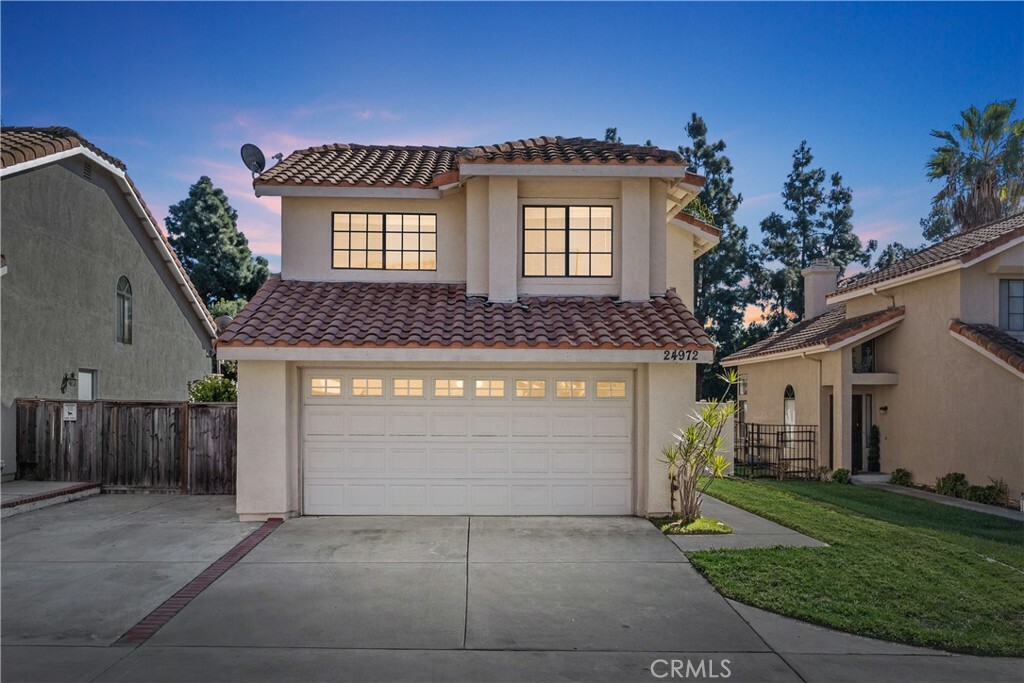 Property Photo:  24972 Villarente Street  CA 92677 