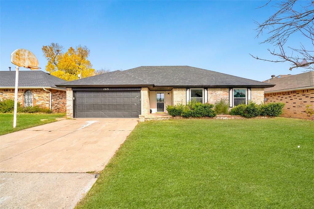 Property Photo:  1513 SW 84th Street  OK 73159 