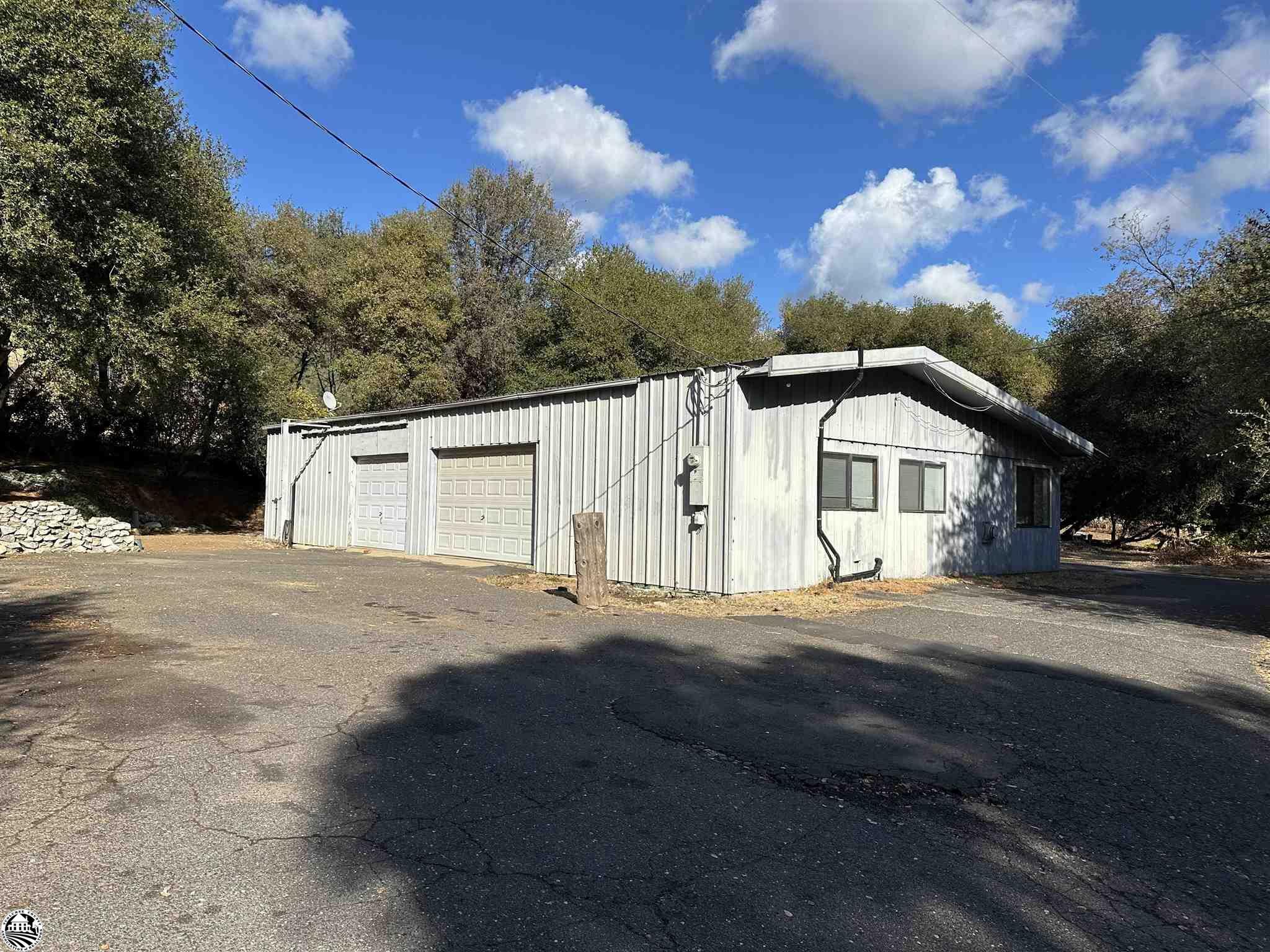 Property Photo:  10727 Sunshine Hill Rd.  CA 95370-8009 