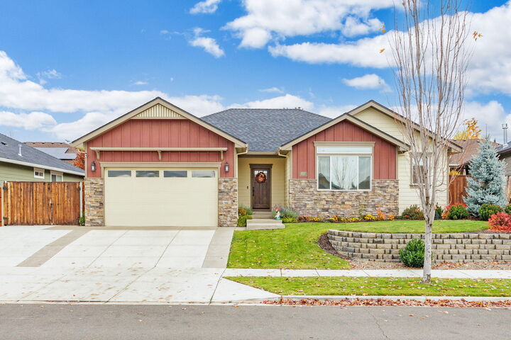 937 Callaway Drive  Medford OR 97504 photo