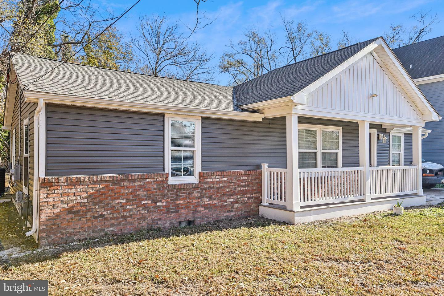 Property Photo:  1109 Mineola Avenue  MD 21801 