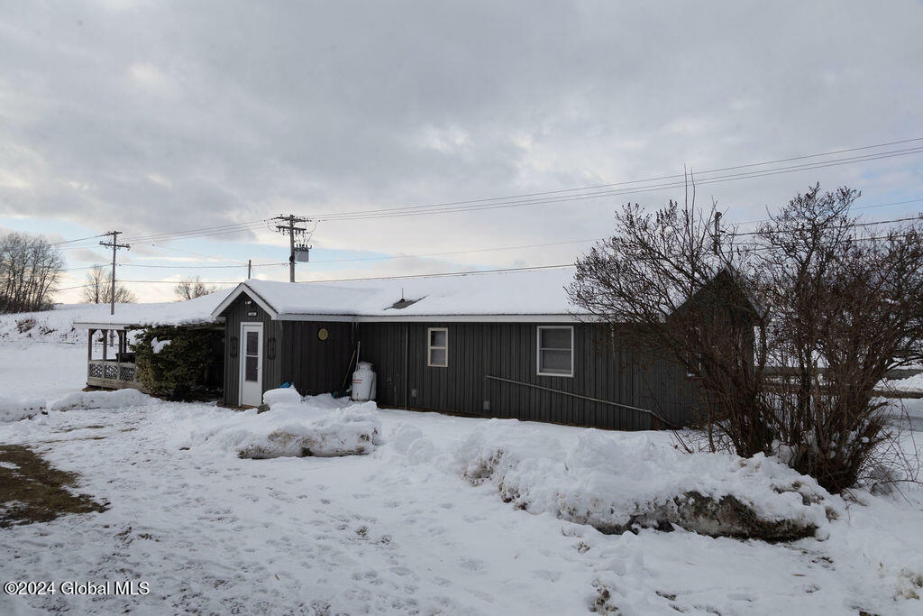 Property Photo:  241 Shad Point Road  NY 12043 