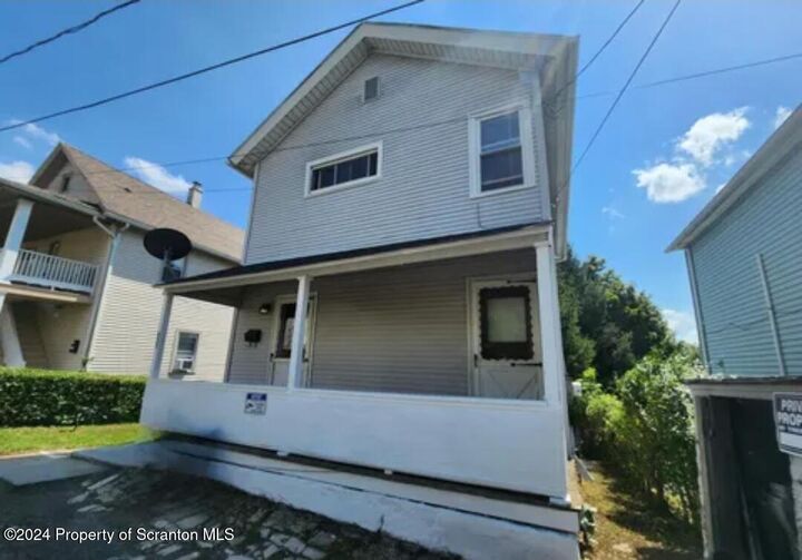 635 Rear E Elm Street  Scranton PA 18505 photo