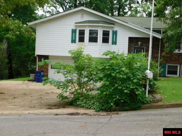Property Photo: 713 Oak Knoll Drive AR 72653