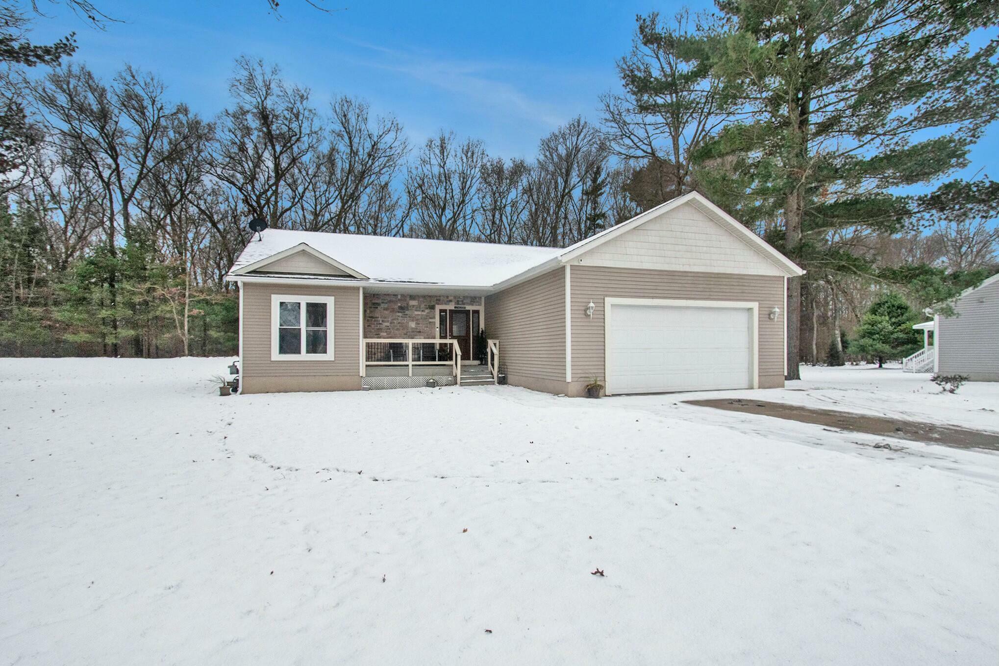 Property Photo:  5229 Jackson Court  MI 49437 