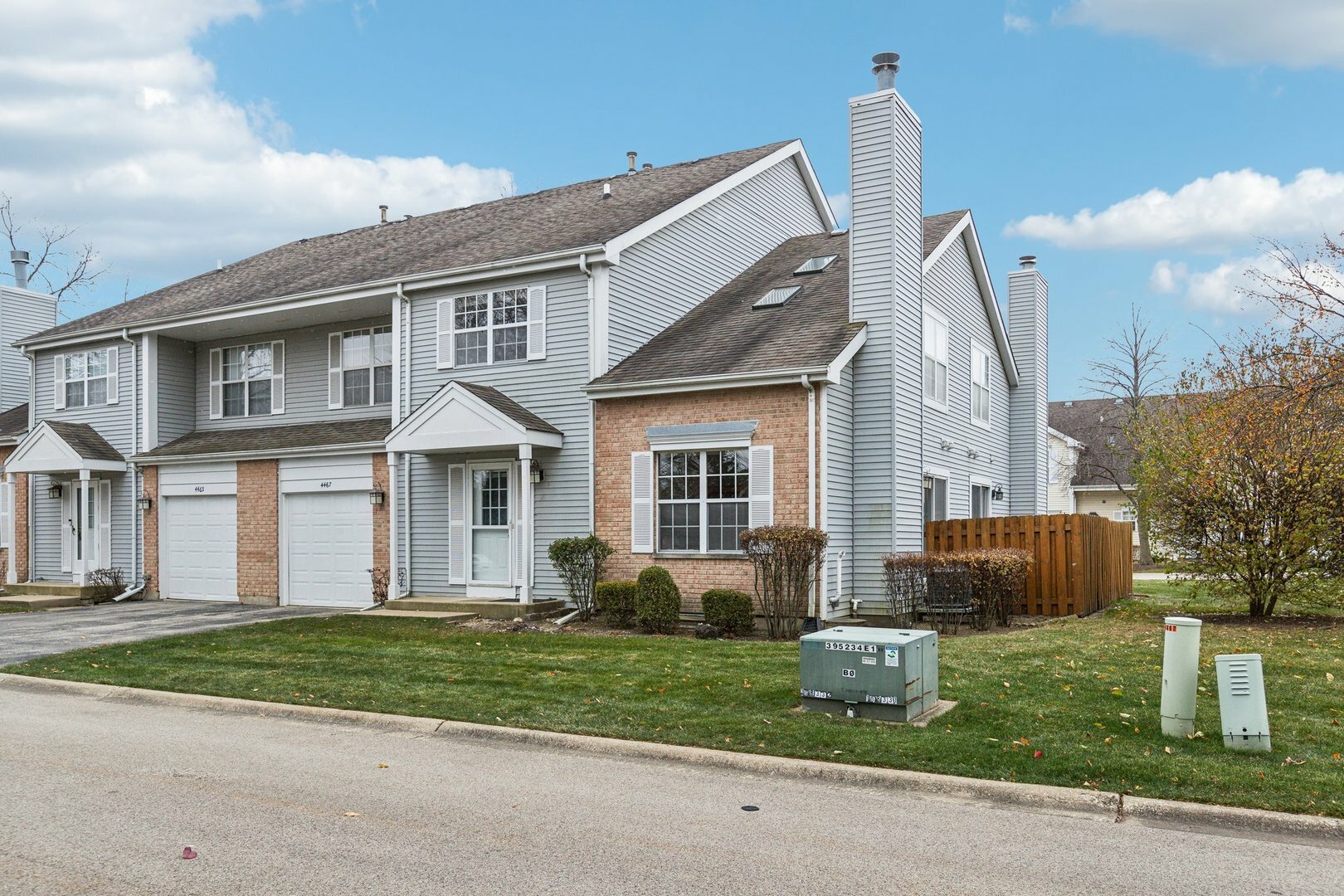 Property Photo:  4467 Kensington Court  IL 60031 