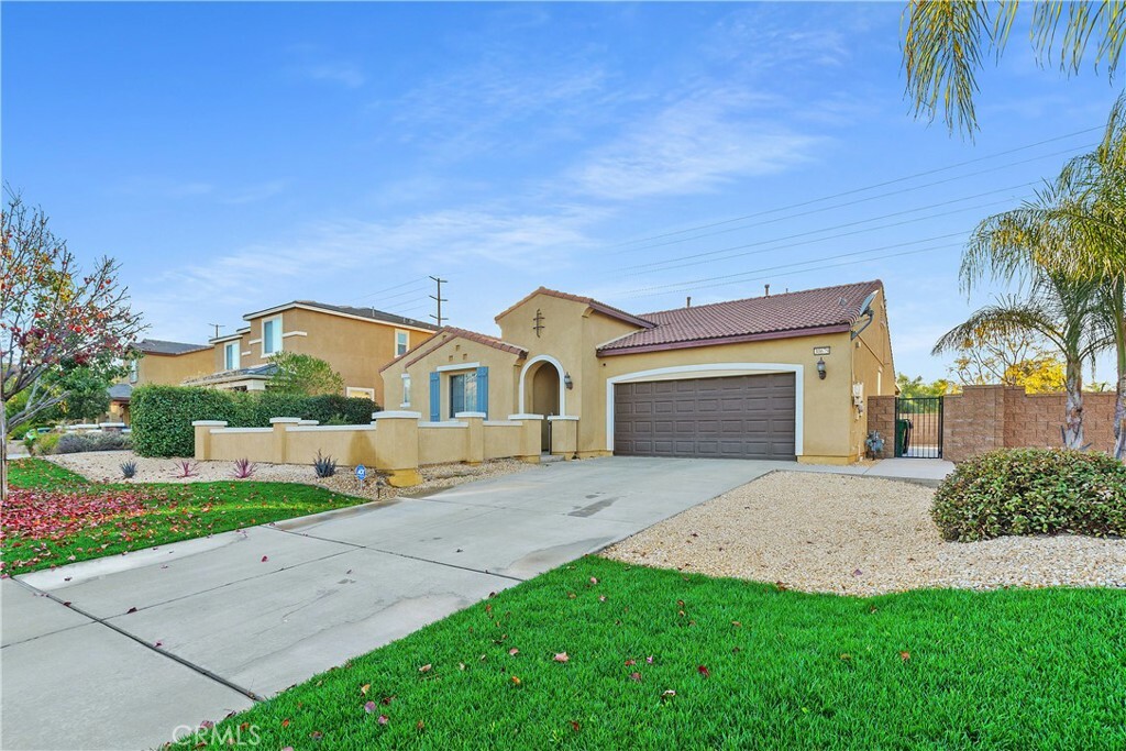 Property Photo:  30679 View Ridge Lane  CA 92584 