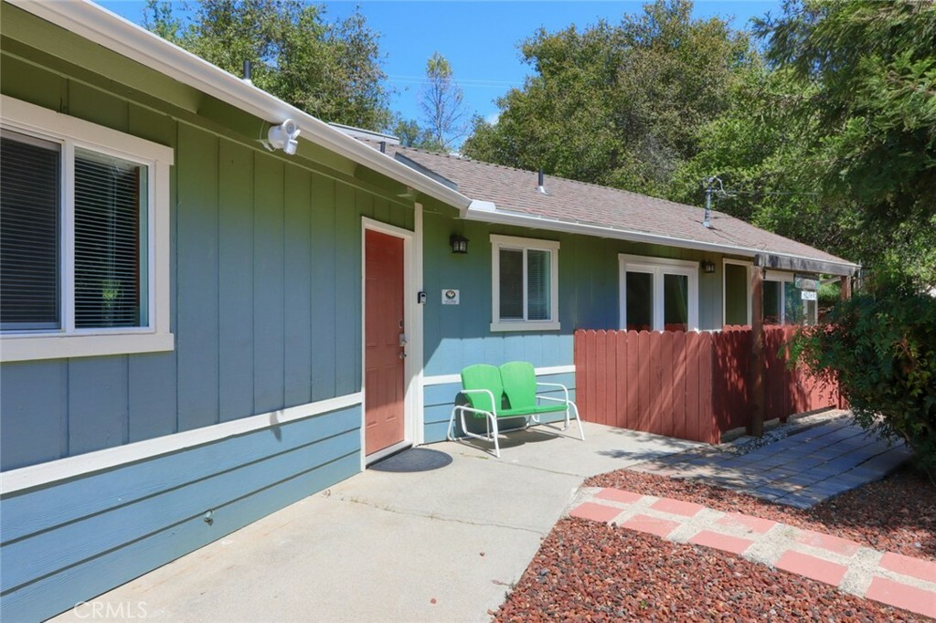 Property Photo:  42369 Buckeye Road  CA 93644 