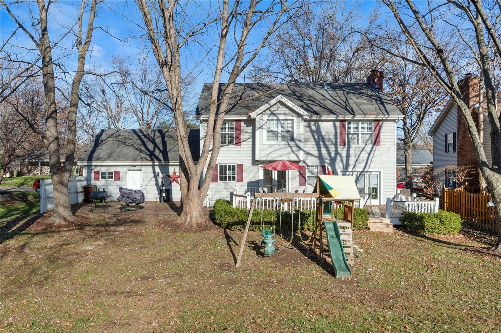 Property Photo:  32 Connemara Road  MO 63376 