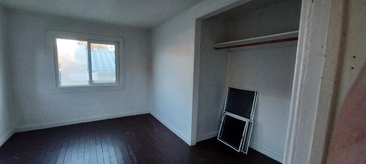 Property Photo:  252 5th Street  OR 97442 