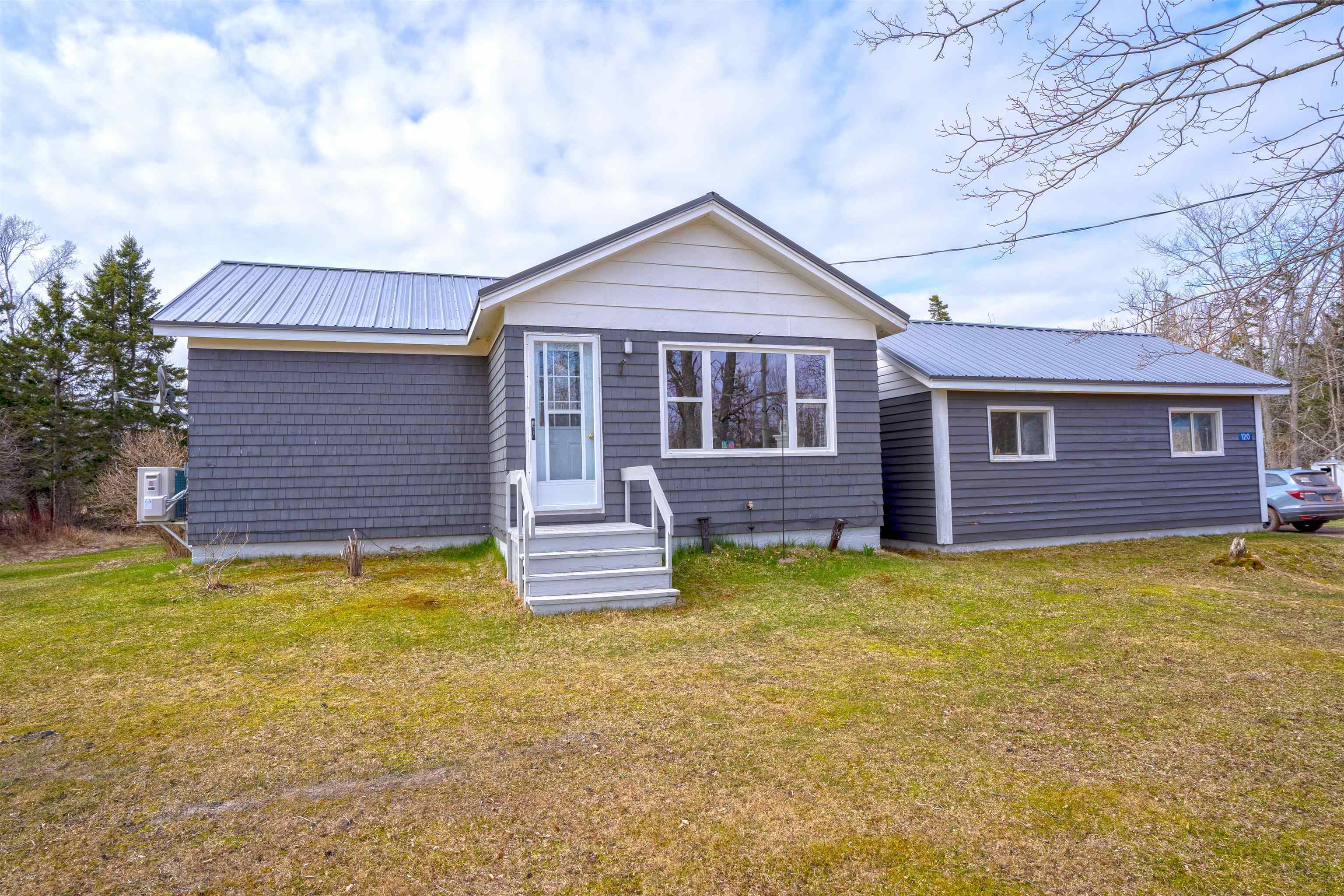 Property Photo:  120 Hutchinson Road  PE C0B 1J0 