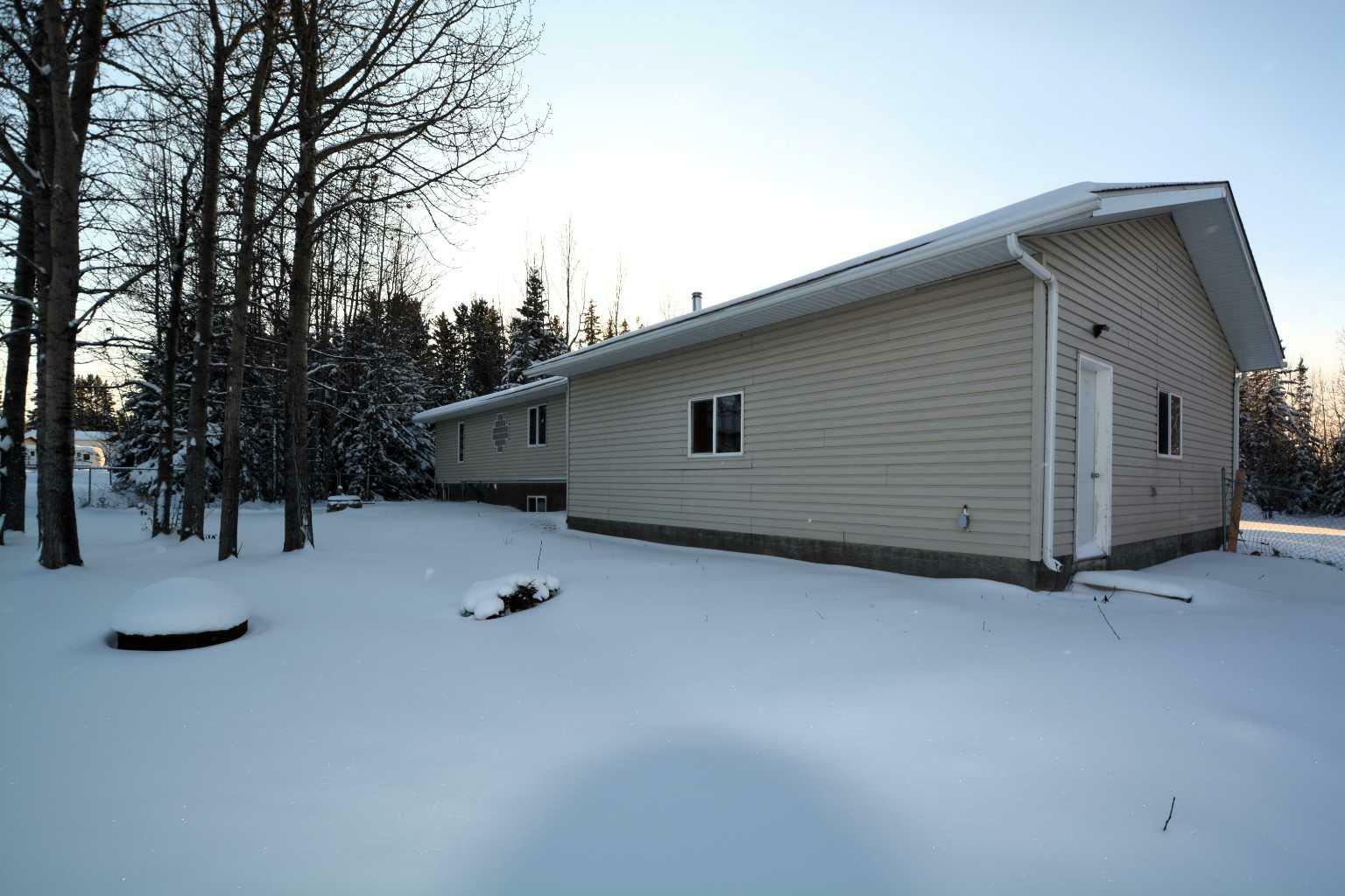 Property Photo:  7212 Glenwood Drive  AB T7E 1N1 