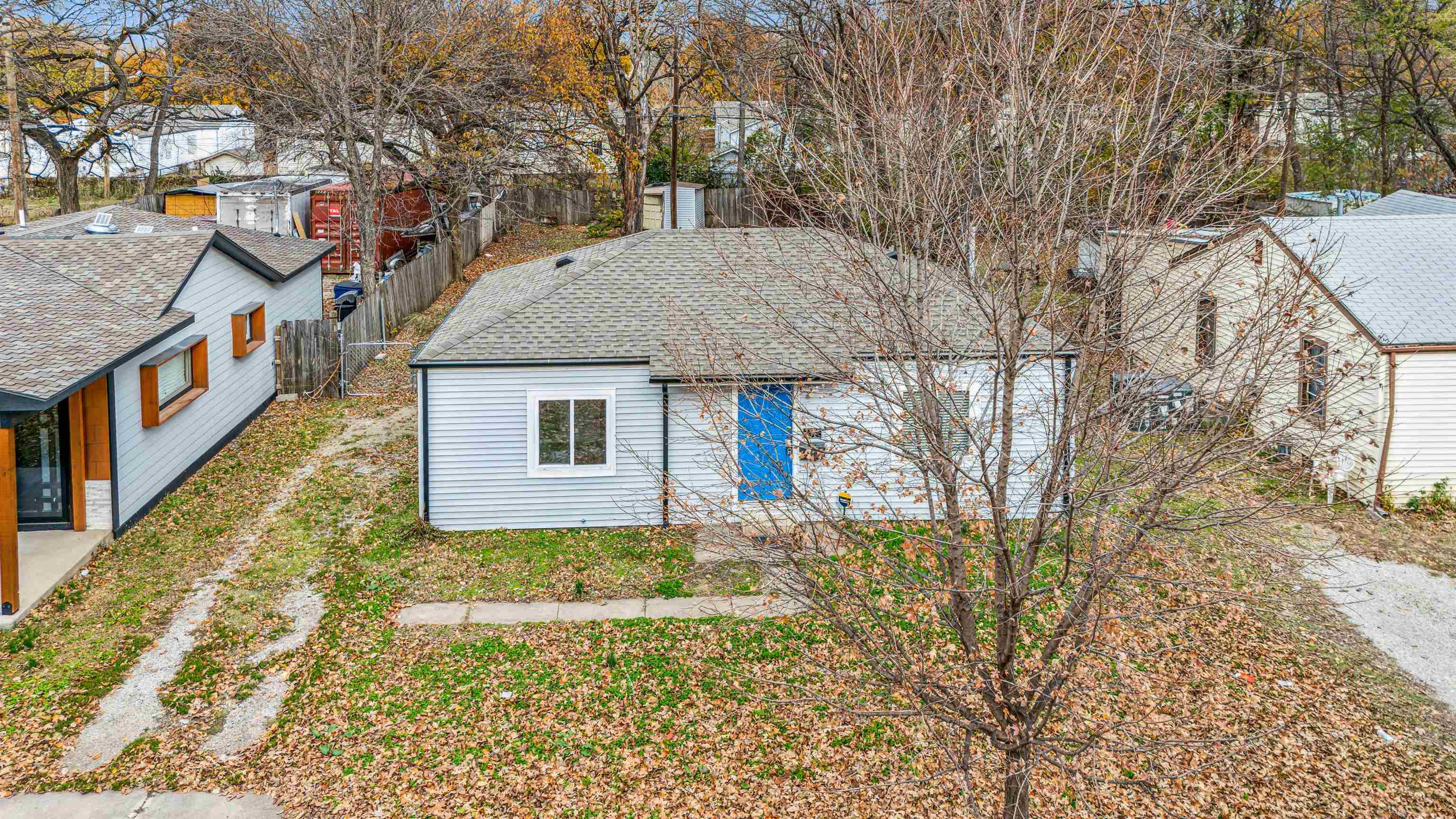 Property Photo:  1512 E 16th St N  KS 67214 