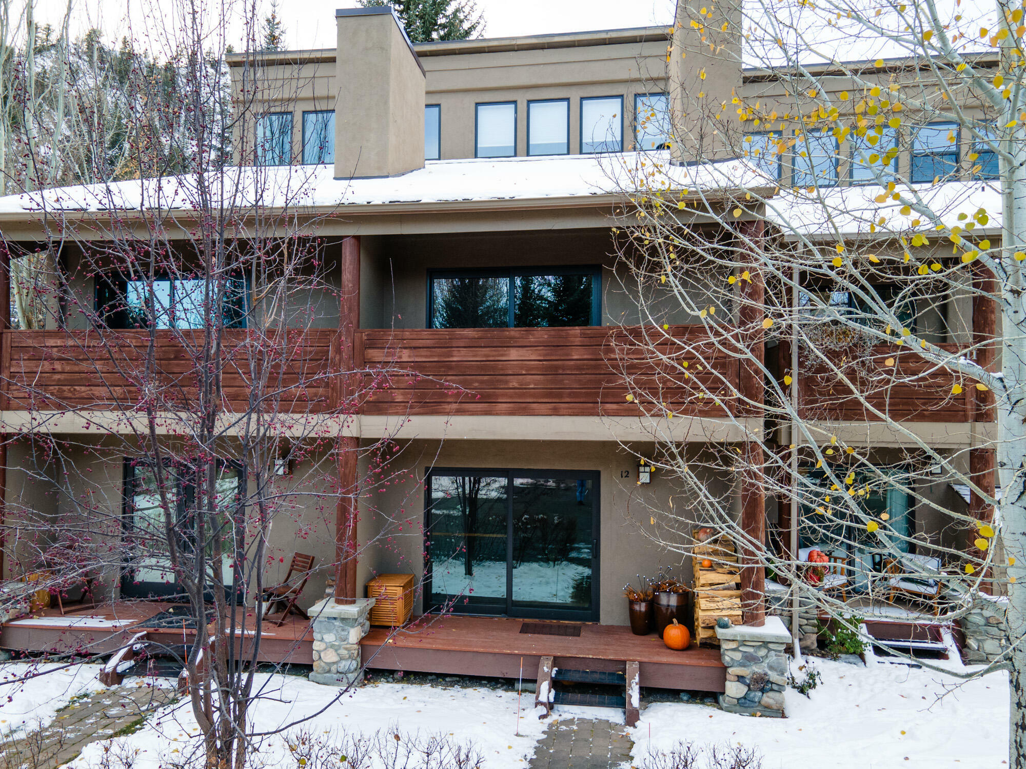 Property Photo:  126 Bird Dr 12  ID 83340 