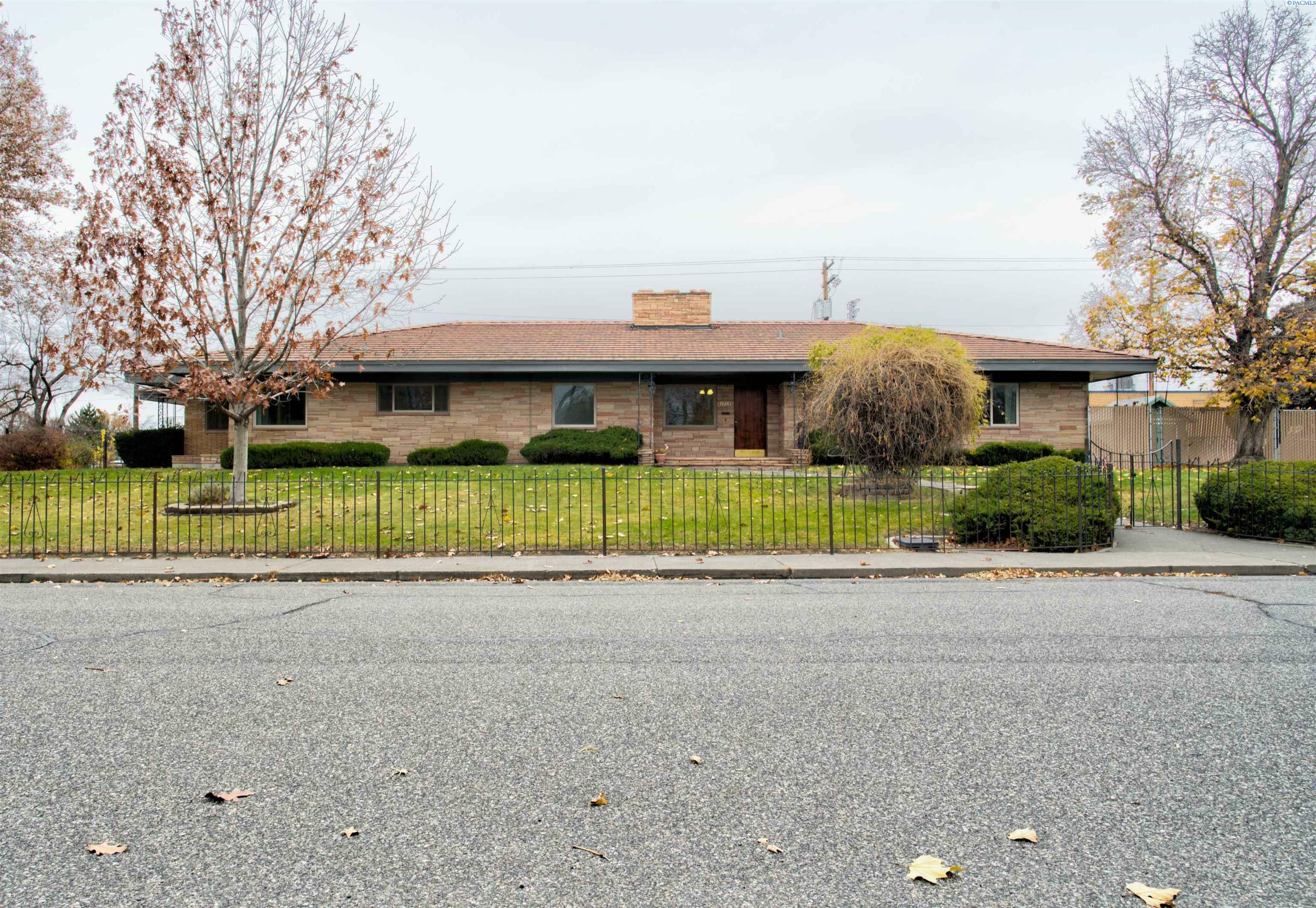 1725 W Irving  Pasco WA 99301 photo