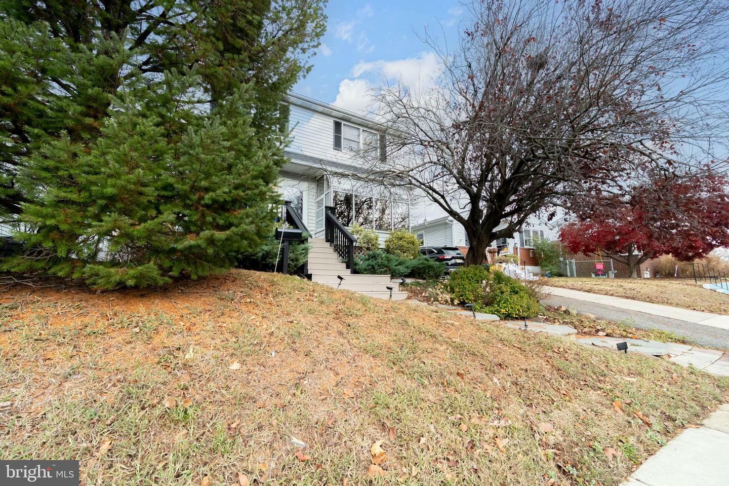 Property Photo:  80 Knight Avenue  NJ 08078 