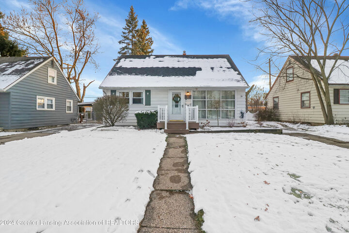 816 E Greenlawn Avenue  Lansing MI 48910 photo