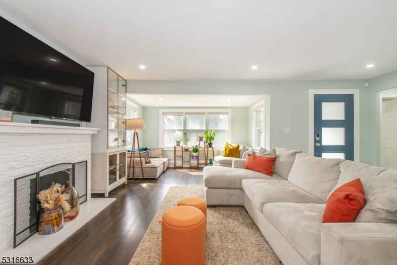Property Photo: 439 Sagamore Ave NJ 07666