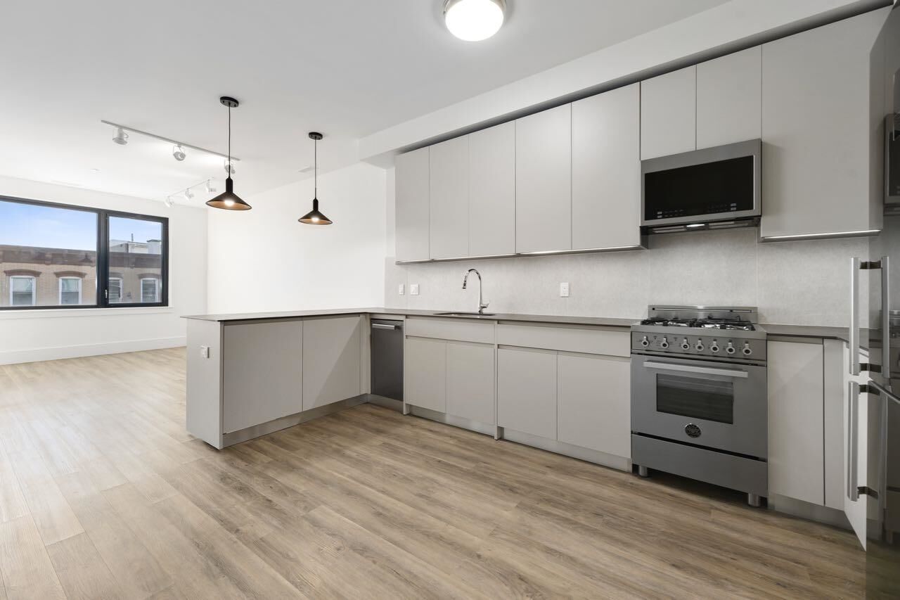 Property Photo: 391 Palisade Ave 303 NJ 07307