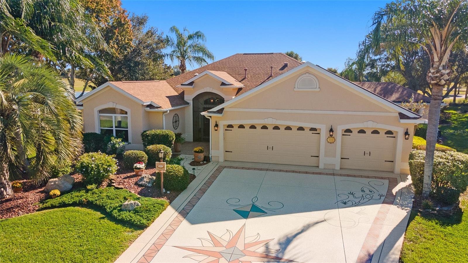 Property Photo: 1513 Van Buren Way FL 32162