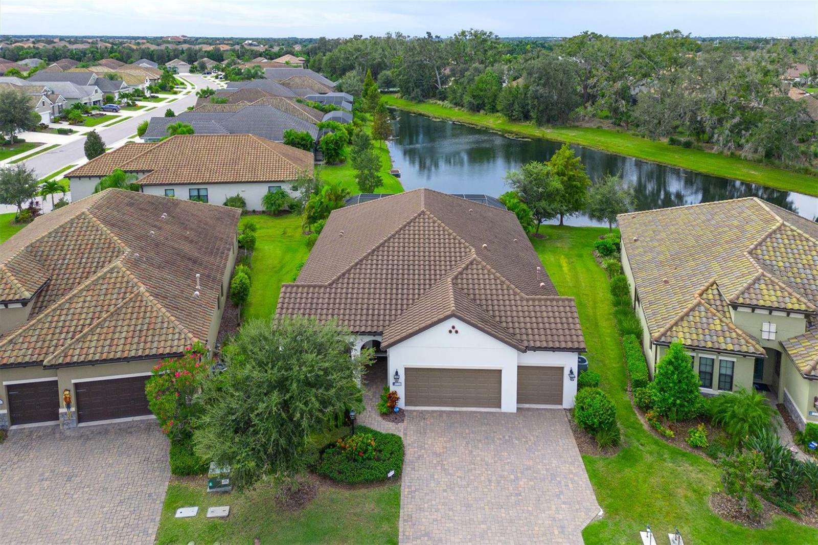 Property Photo:  13024 Indigo Way  FL 34211 