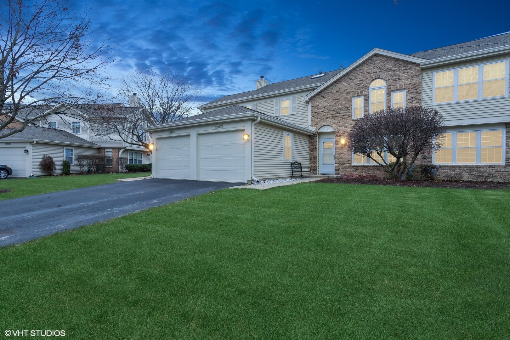 Property Photo:  27W404 Melrose Lane  IL 60190 