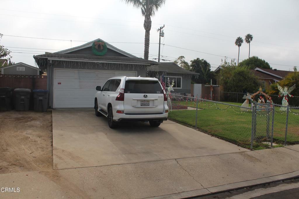 Property Photo:  600 W Cedar Street  CA 93033 