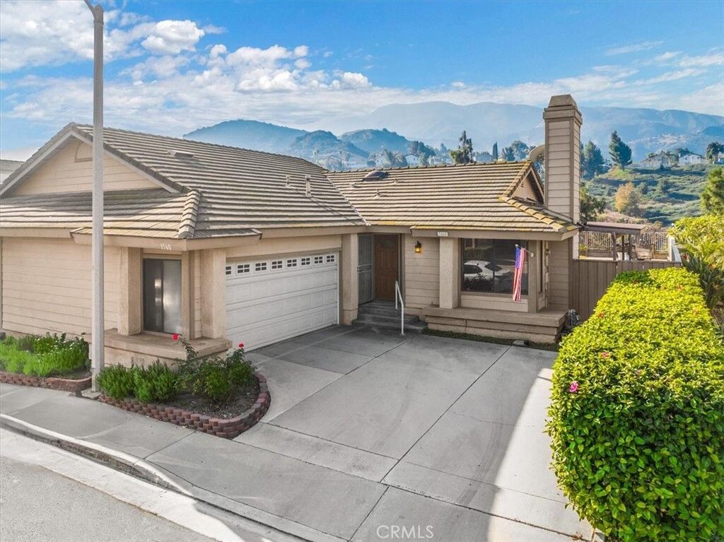 Property Photo: 3560 Sweetwater Circle CA 92882