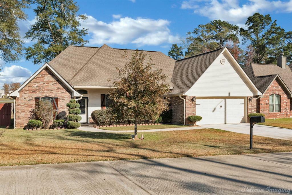 Property Photo:  200 Bent Tree Loop  LA 71037 